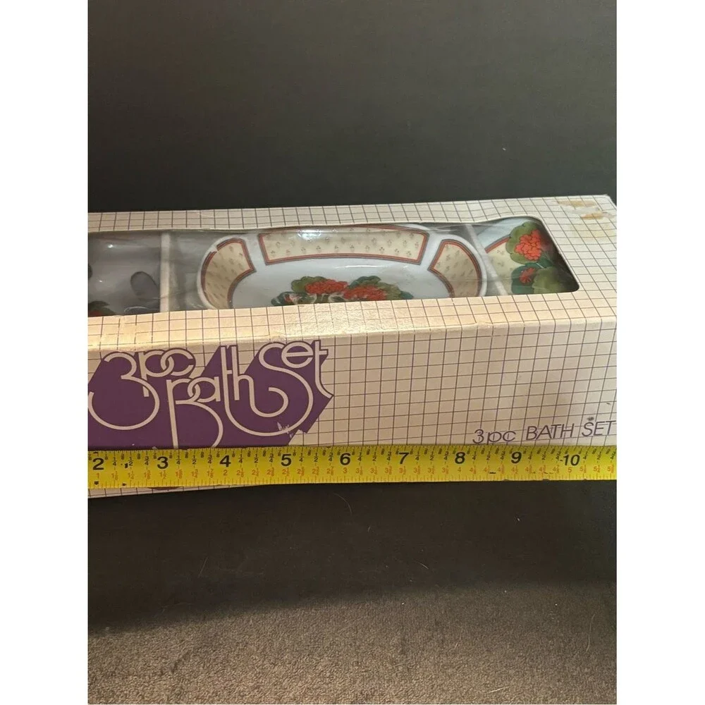 3 piece bath set Vintage New